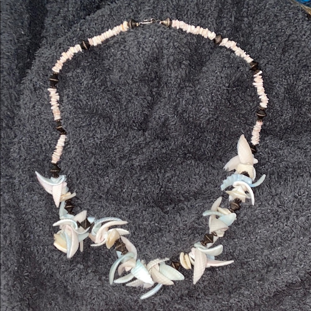 Shell necklace